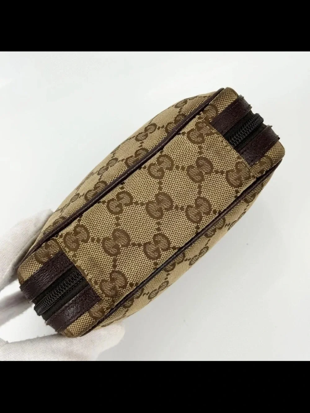 Gucci Brown/Tan GG Canvas Toiletry Pouch